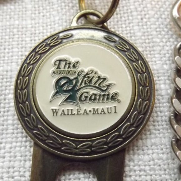 12 Miscellaneous Vintage Advertisement Key Chains - Picture 3 of 5